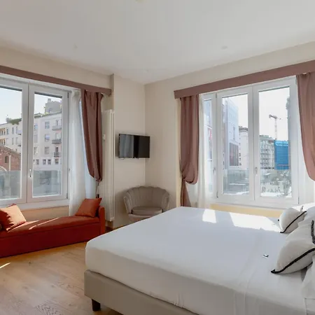 Ah - Fashion District 4* Milán