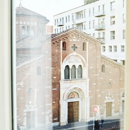 Ah - Fashion District 4* Milán