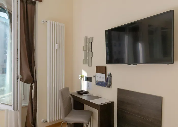 Pensionat Ah - Fashion District 4*