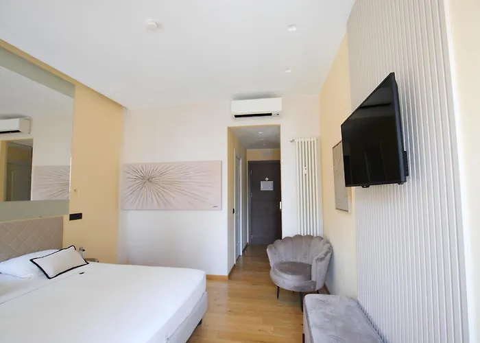 Pensionat Ah - Fashion District Milano