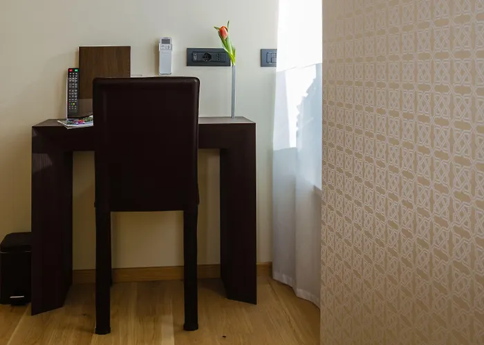 Ah - Fashion District Pensionat 4*