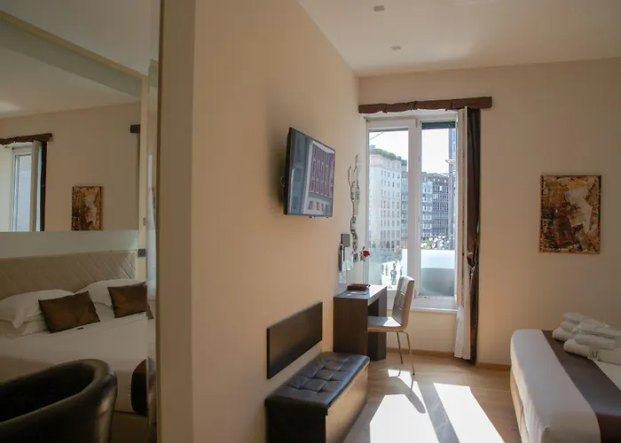 Ah - Fashion District Milano